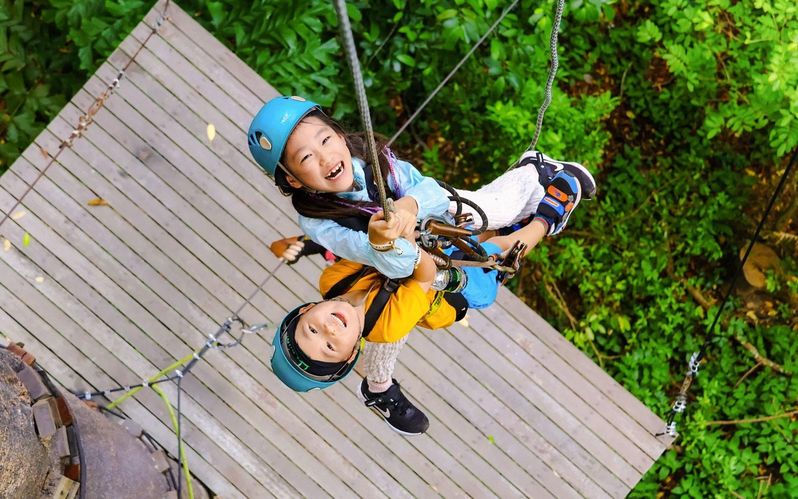 پرواز هانومان ۲: ماجراجویی زیپ‌لاین با ۲۸ سکو و حمل و نقل رفت و برگشت [متوسط] tickets at Flying Hanuman, Phuket