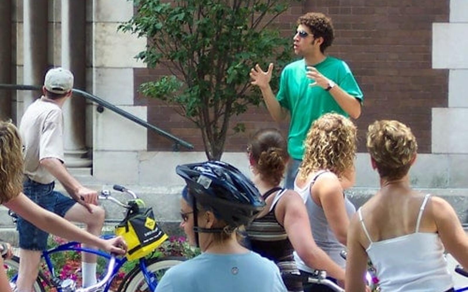 Chicago: Signature Dishes Bike Tour tickets, Chicago