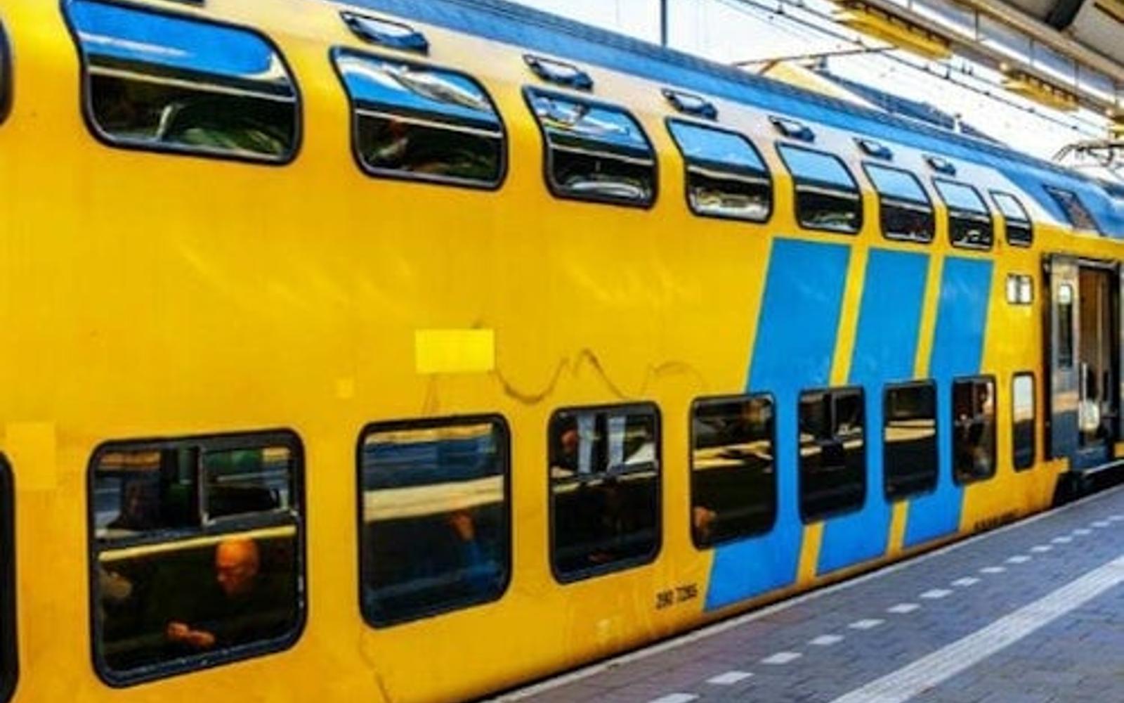 Efteling: Train + Bus To/From Amsterdam