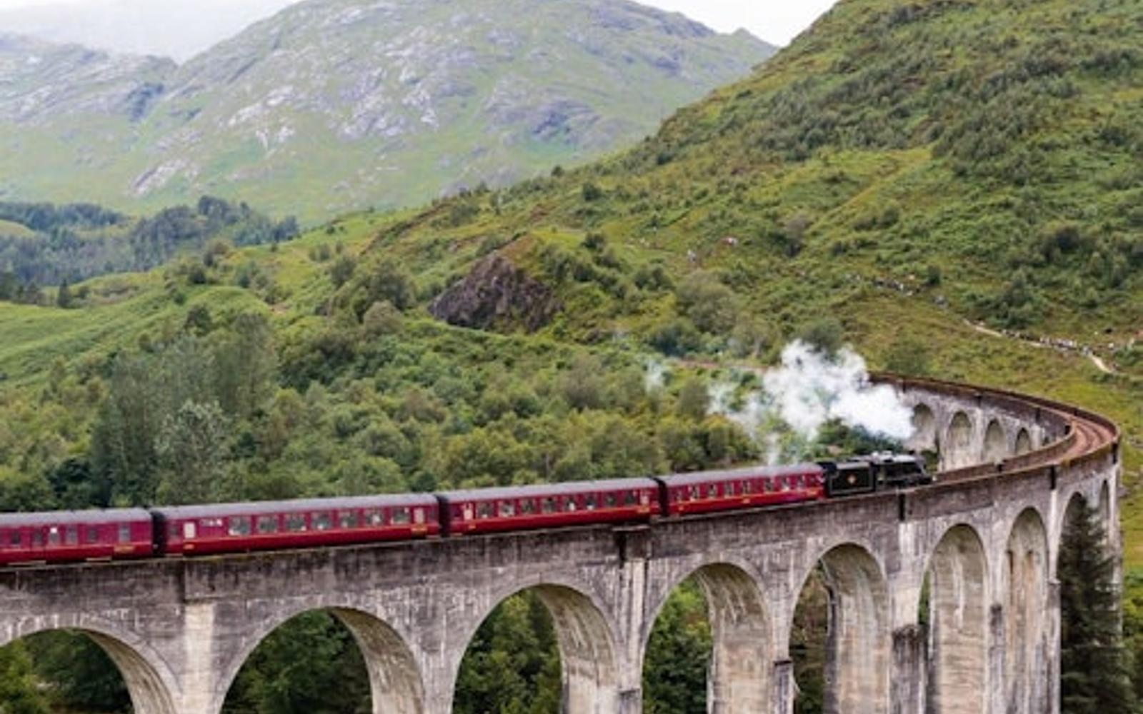 Harry Potter Train and the Scenic Highlands Tour from Inverness