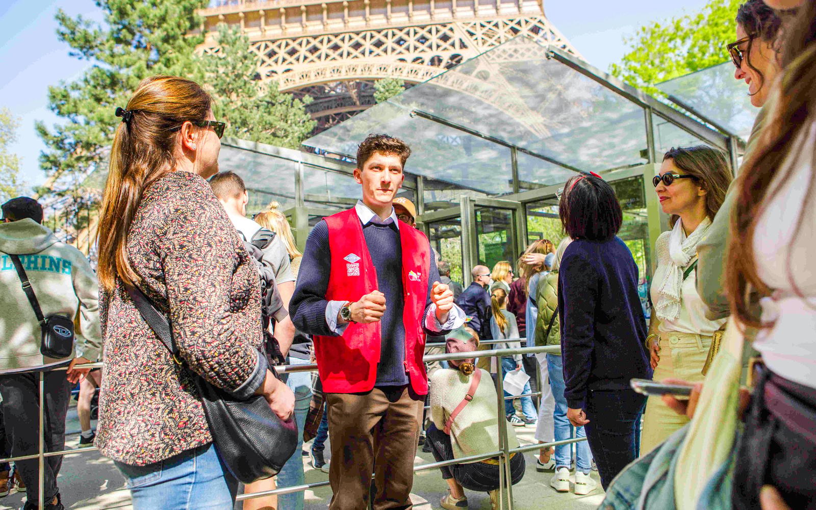 Illumination Tour of Paris and Eiffel Tower 2nd Floor (Reserved Access)