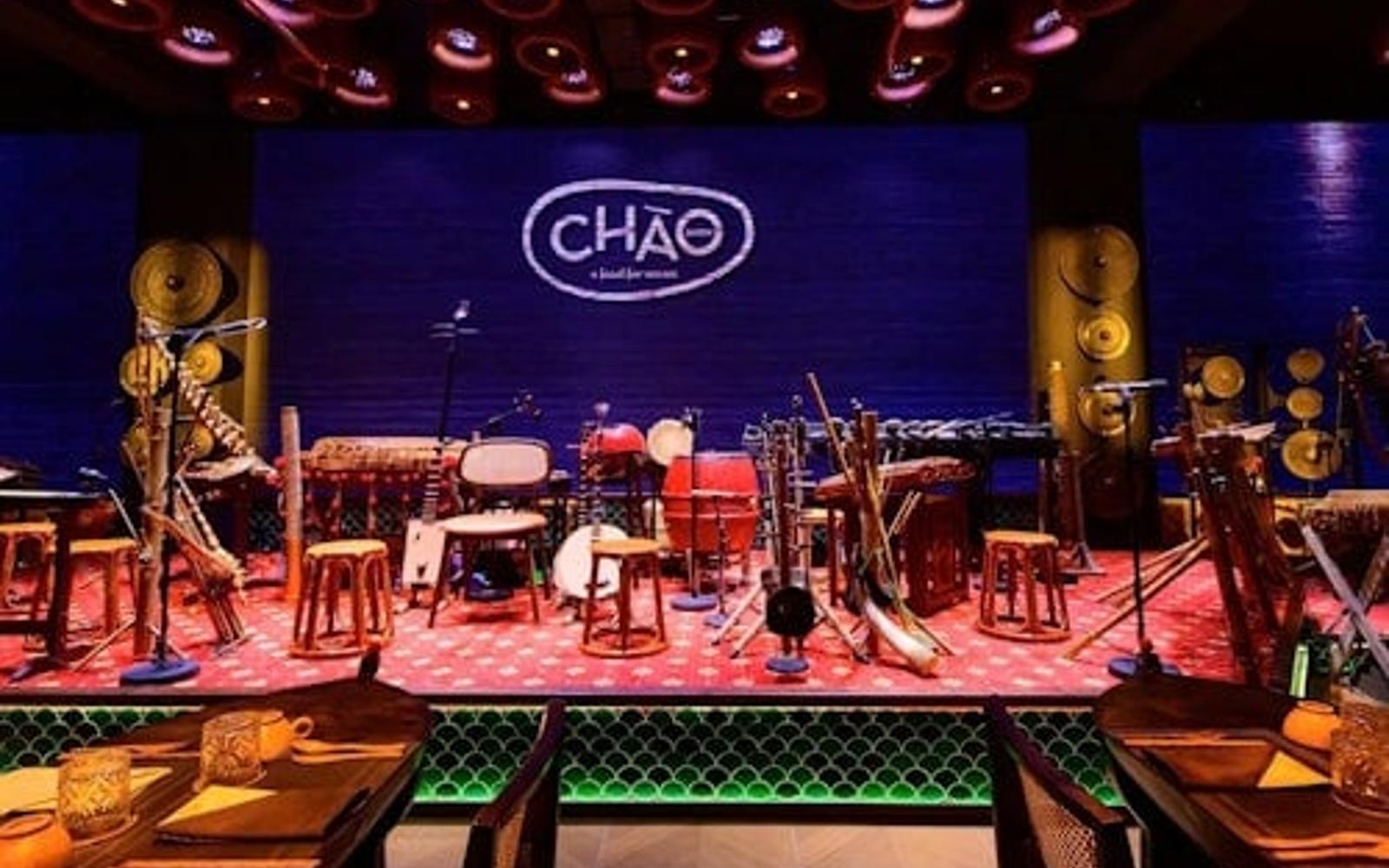 Ho Chi Minh City: Chào Show + Dinner