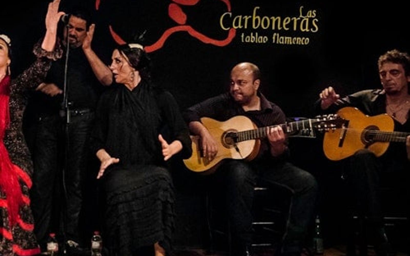 Madrid: Guided Tapas Tasting Tour + Flamenco Show