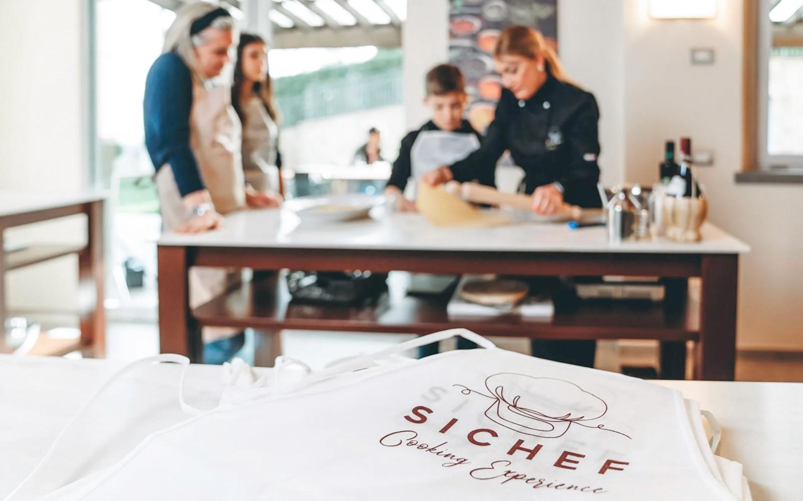 Pasta Cooking Class in Chianti with Food