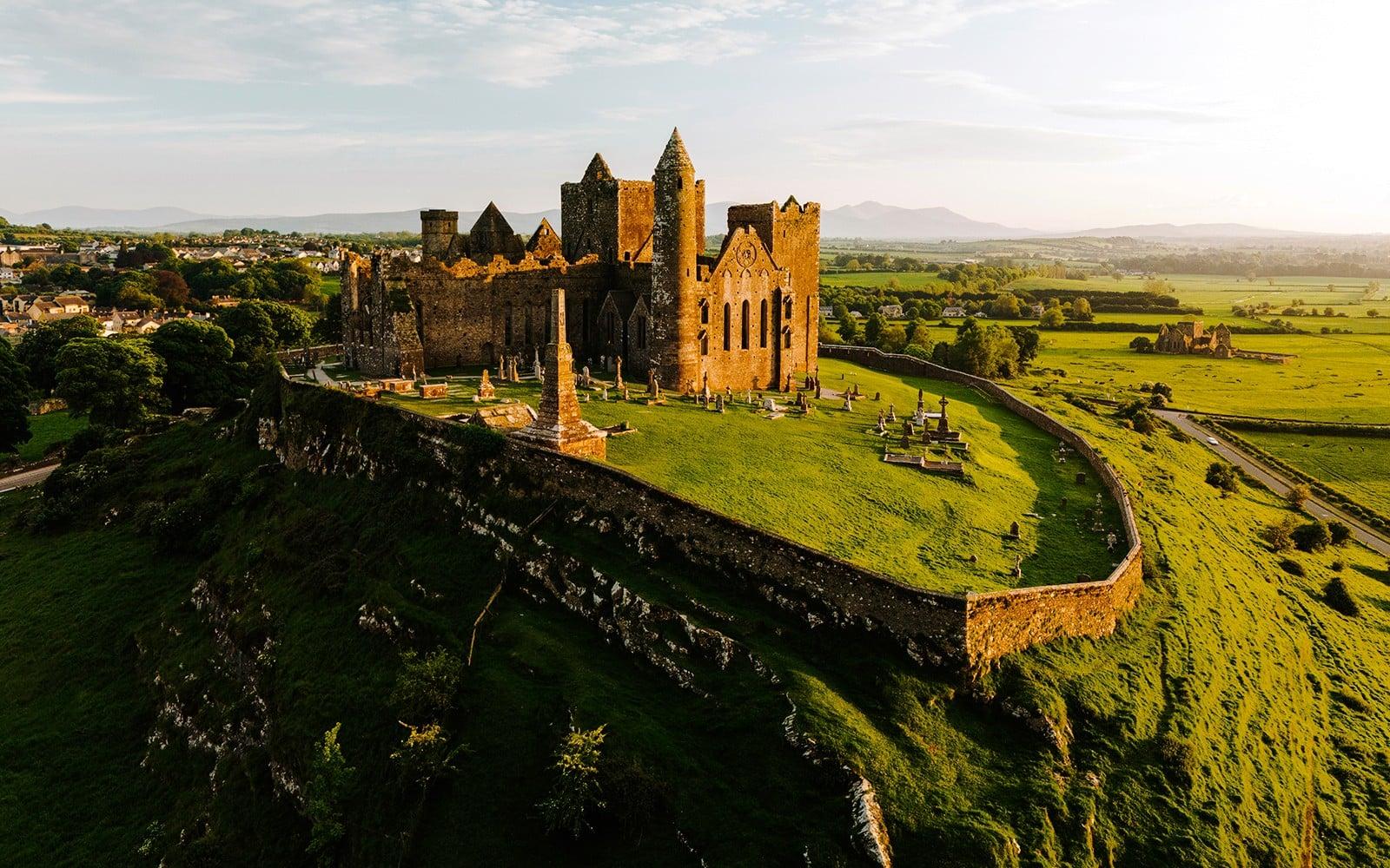 From Dublin: Blarney, Rock of Cashel & Cahir Castles Full-Day Tour tickets, Dublin