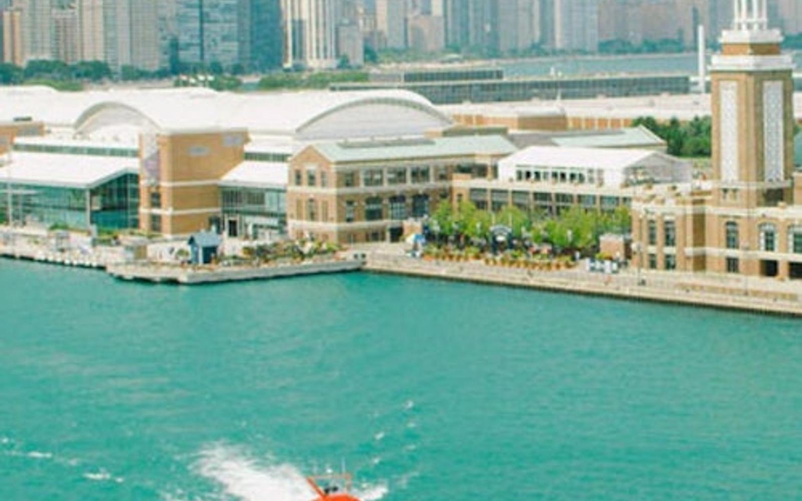 تور تندرو ساحلی دریاچه شیکاگو Seadog
