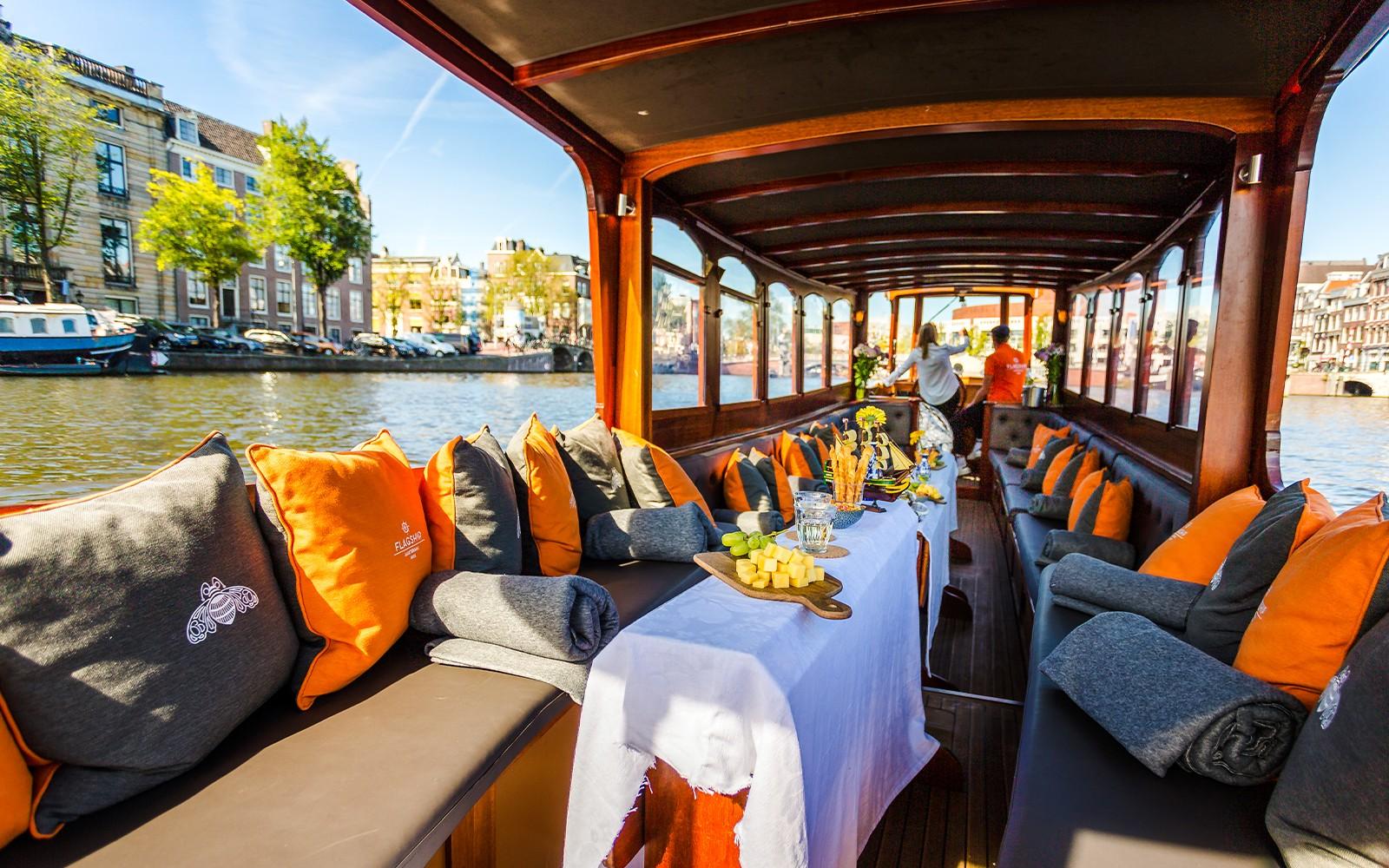 آمستردام: تور قایق لوکس سالن tickets at Blue Boat Company, opposite Hard Rock Cafe, Amsterdam