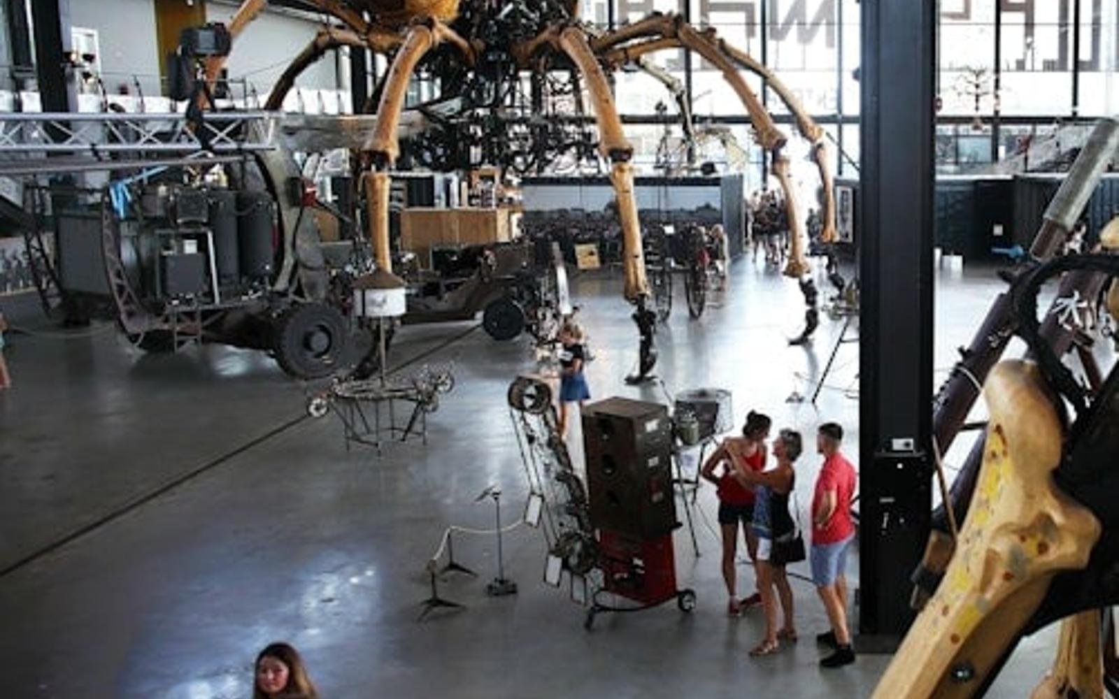 Halle de La Machine: Entry Ticket