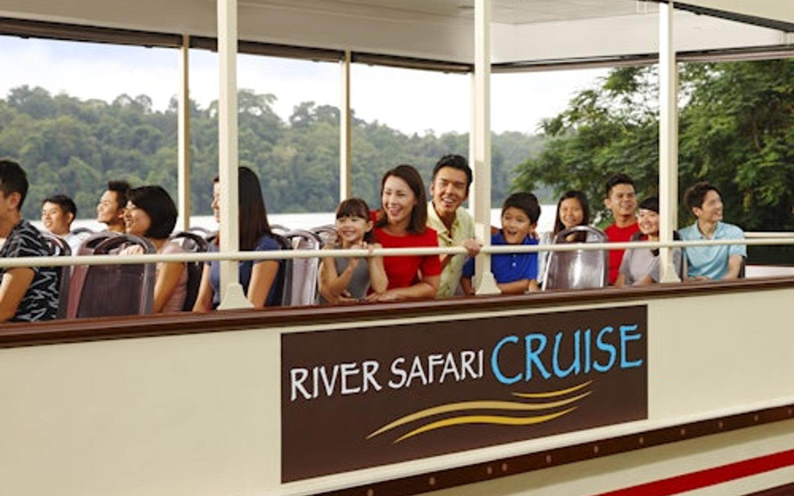Singapore River Wonders: Entry Ticket + Boat Ride + One-way Transfer at River Wonders, Singapore