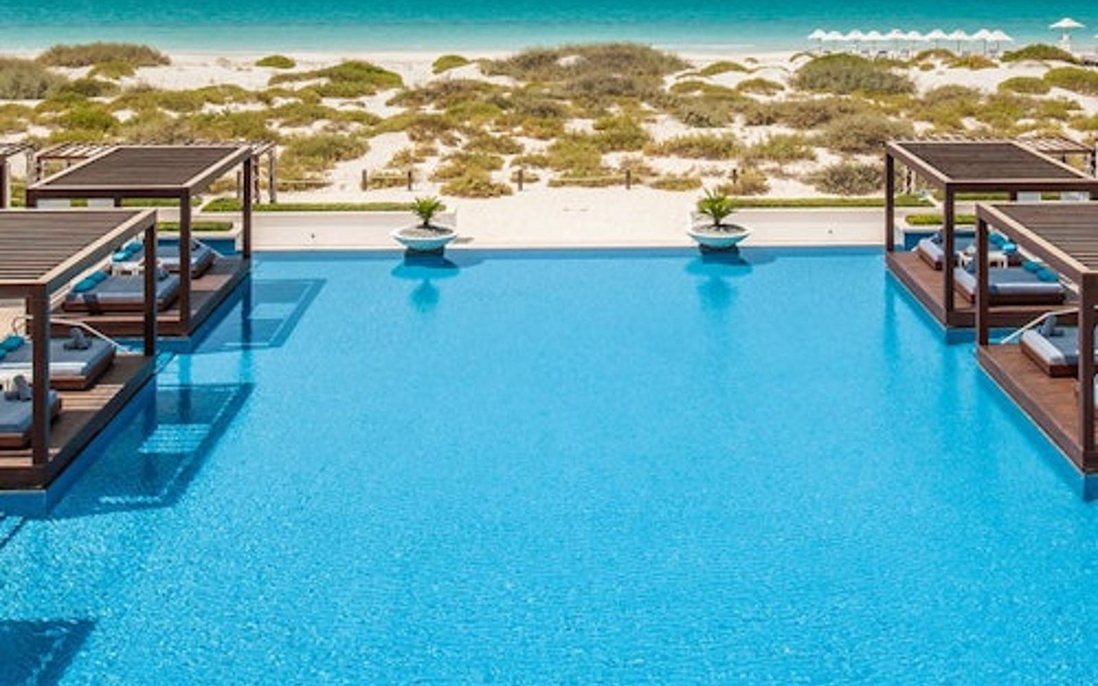 مجوز ورود روزانه به باشگاه ساحلی سعدیات tickets at Saadiyat Beach Club, ابوظبی