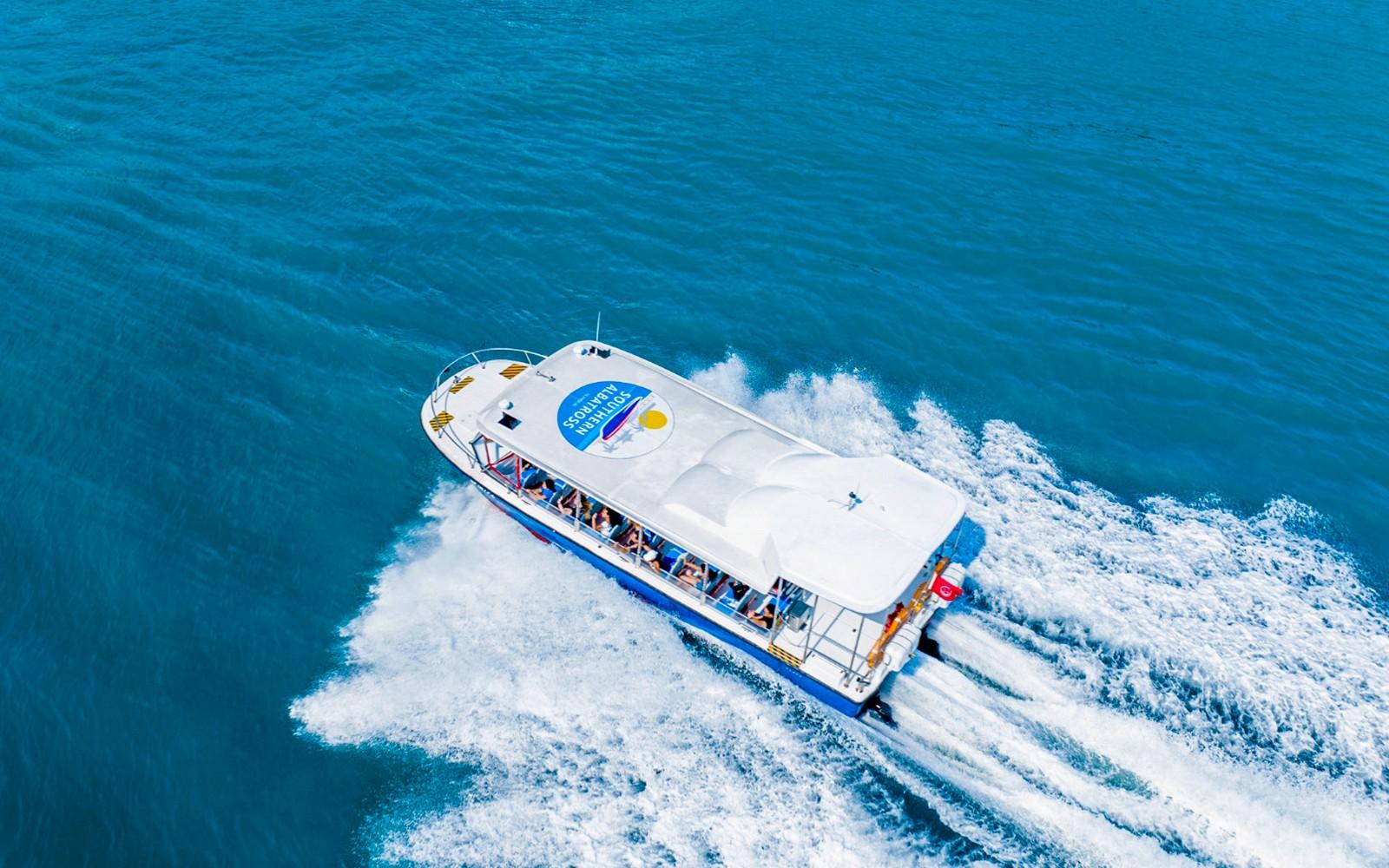 Albatross Hop-On Hop-Off Speedboat Pass tickets at Southern Albatross Booth, Singapore