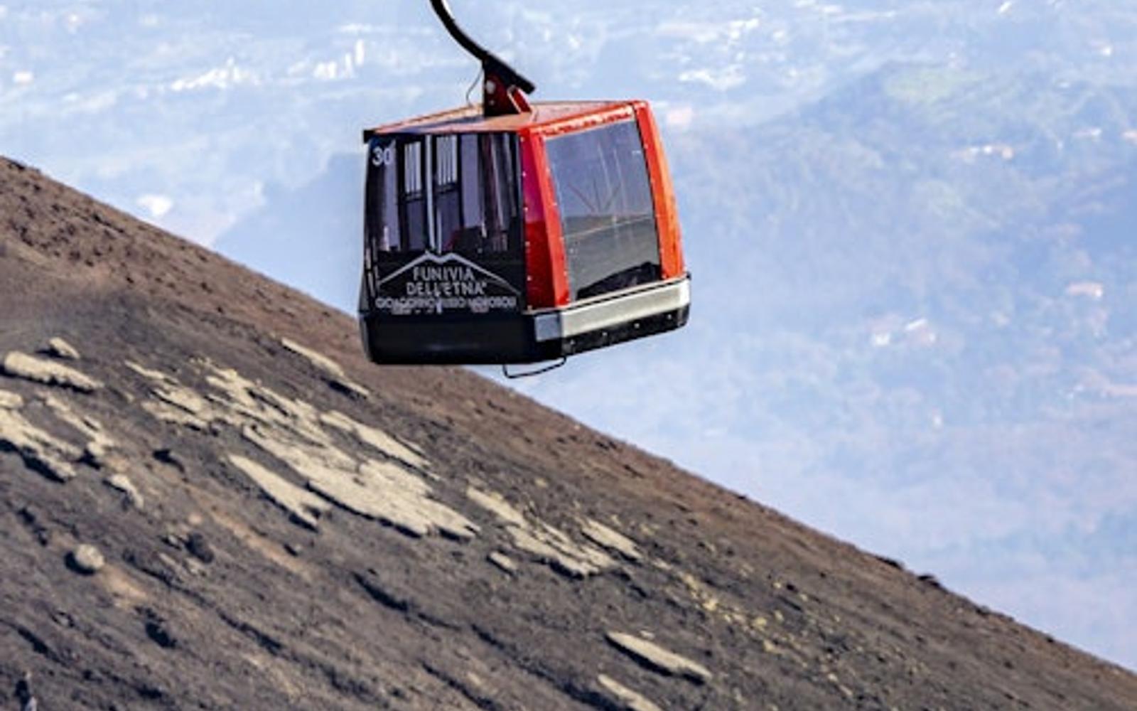 Mount Etna: Cable Car Entry Ticket + 4x4 Bus Transfer at Mount Etna, Nicolosi