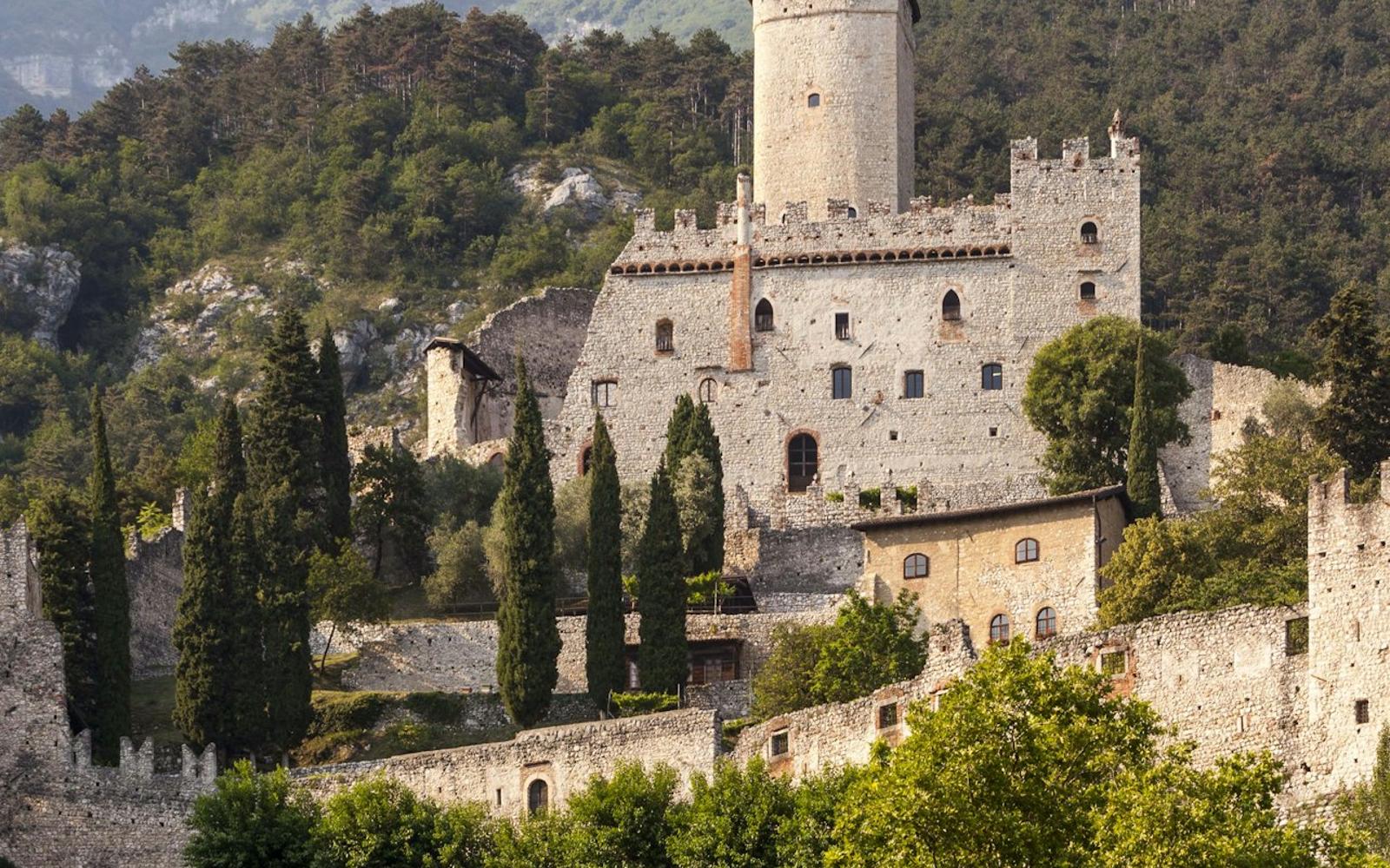 Avio Castle: Entry Ticket
