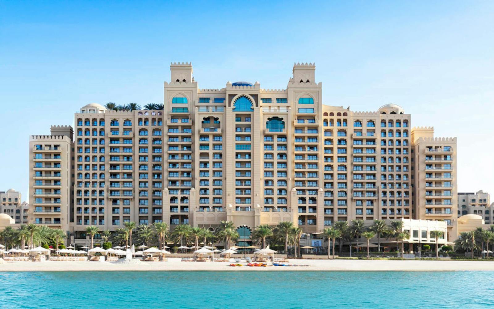 Fairmont The Palm Day Pass with Pool & Beach Sun Lounger Access tickets at Fairmont The Palm, دبی