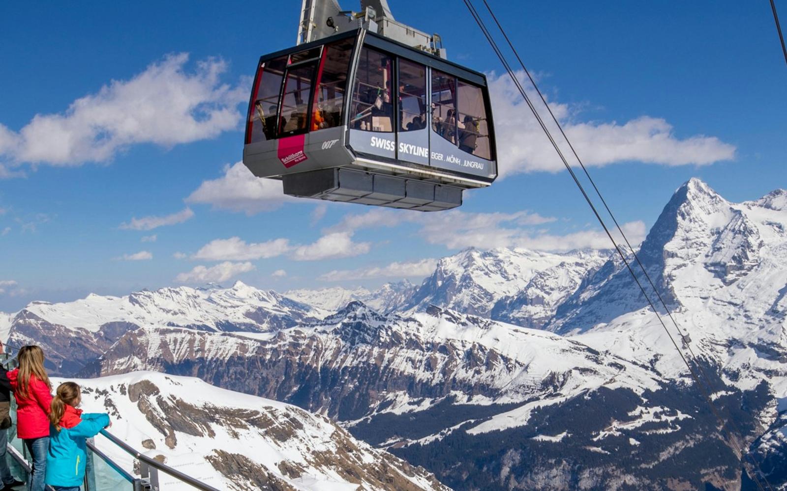 Cable Car Roundtrip to Schilthorn