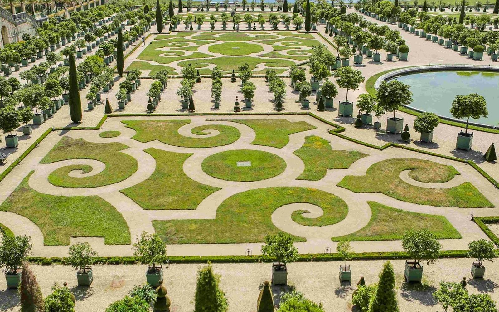 Palace of Versailles: Roundtrip Transport Only tickets, Paris