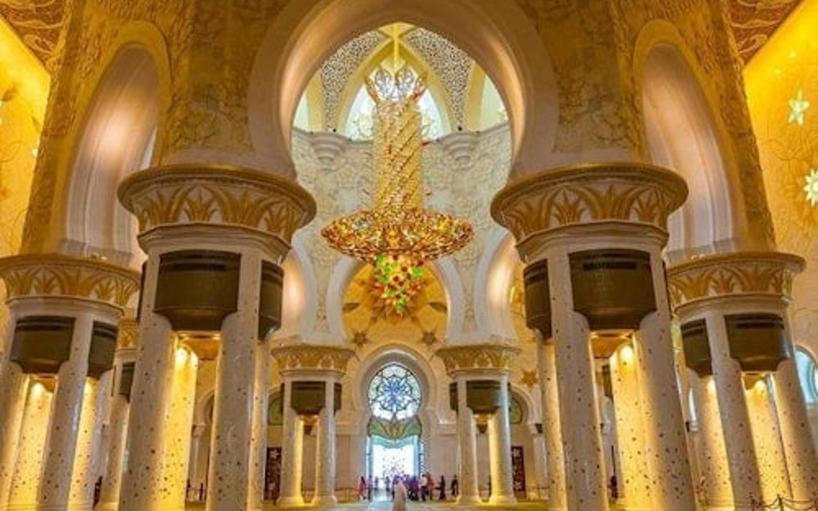 Excursie de jumătate de zi din Dubai: Intrare Express la Moscheea Sheikh Zayed