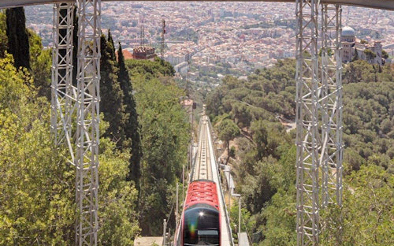 Tibidabo Funicular: Cuca de Llum Roundtrip Ride