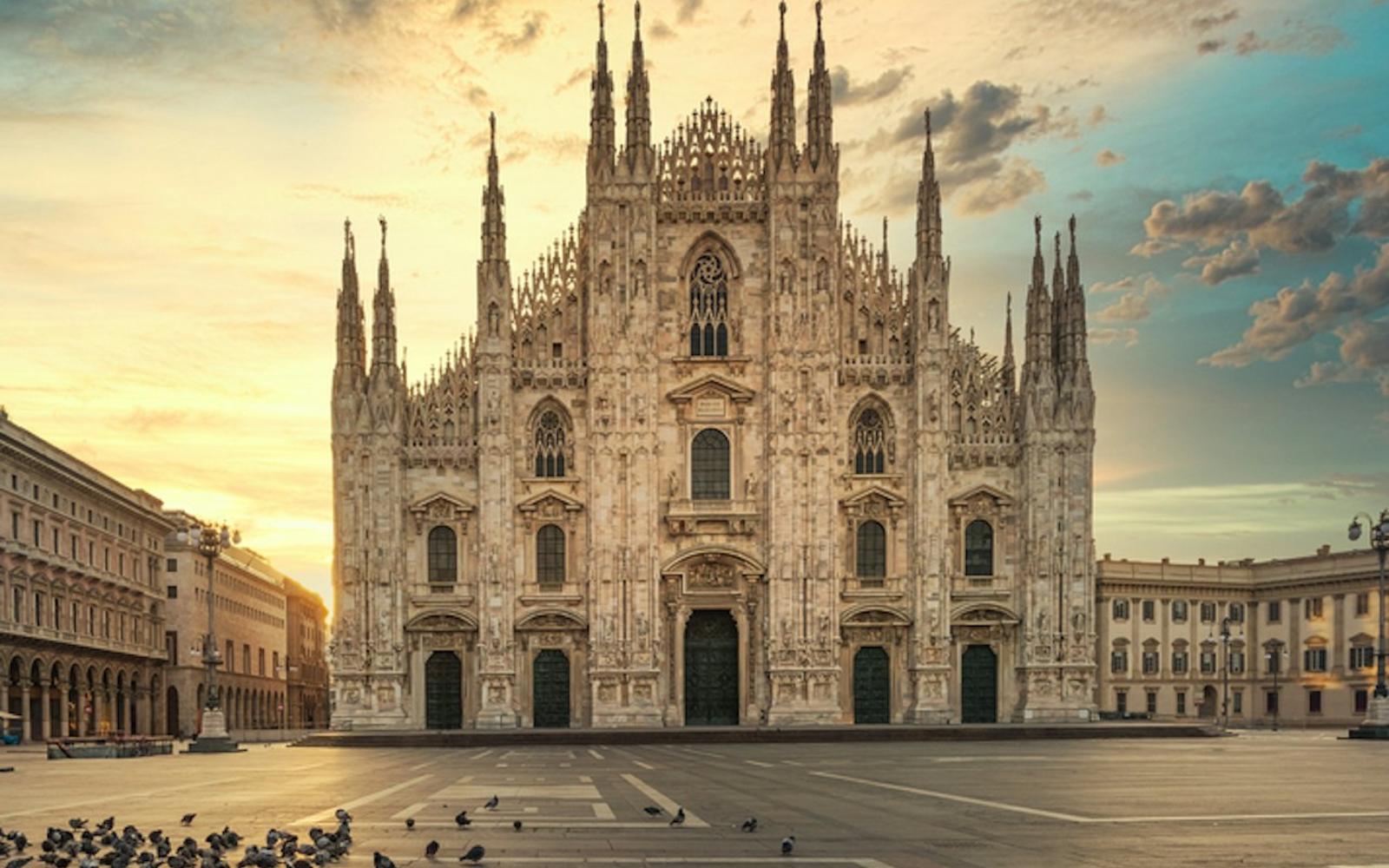 Duomo di Milano: Small Group Guided Tour + Rooftop Access tickets at Duomo di Milano, Milan