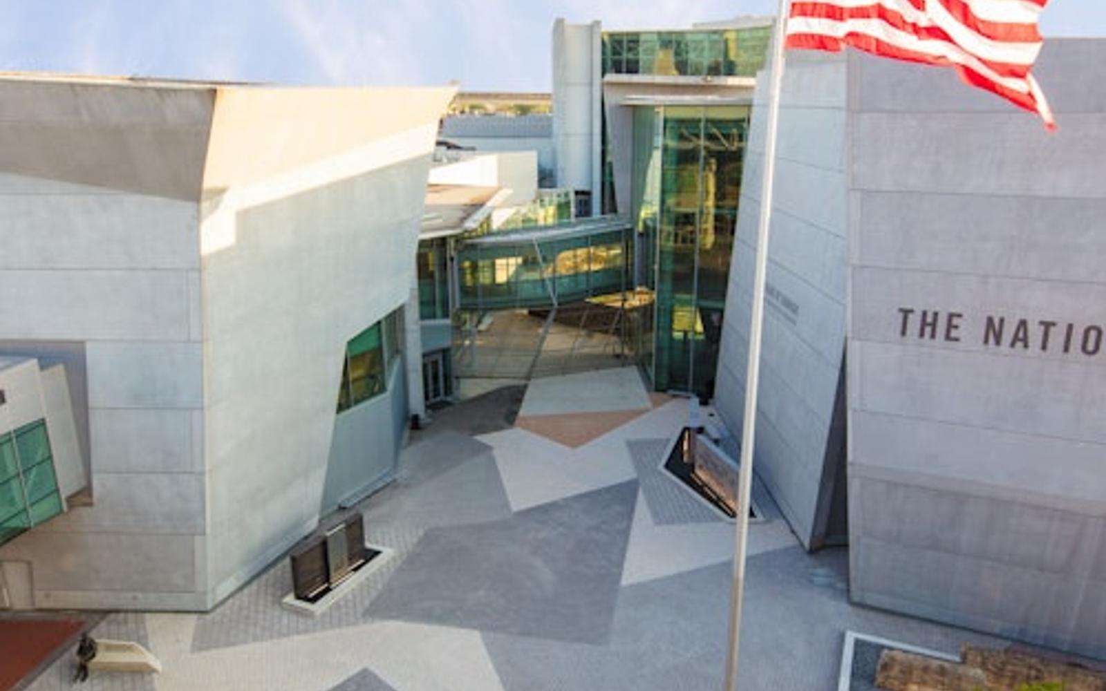 بلیت ورودی به موزه ملی جنگ جهانی دوم tickets at The National WWII Museum, New Orleans