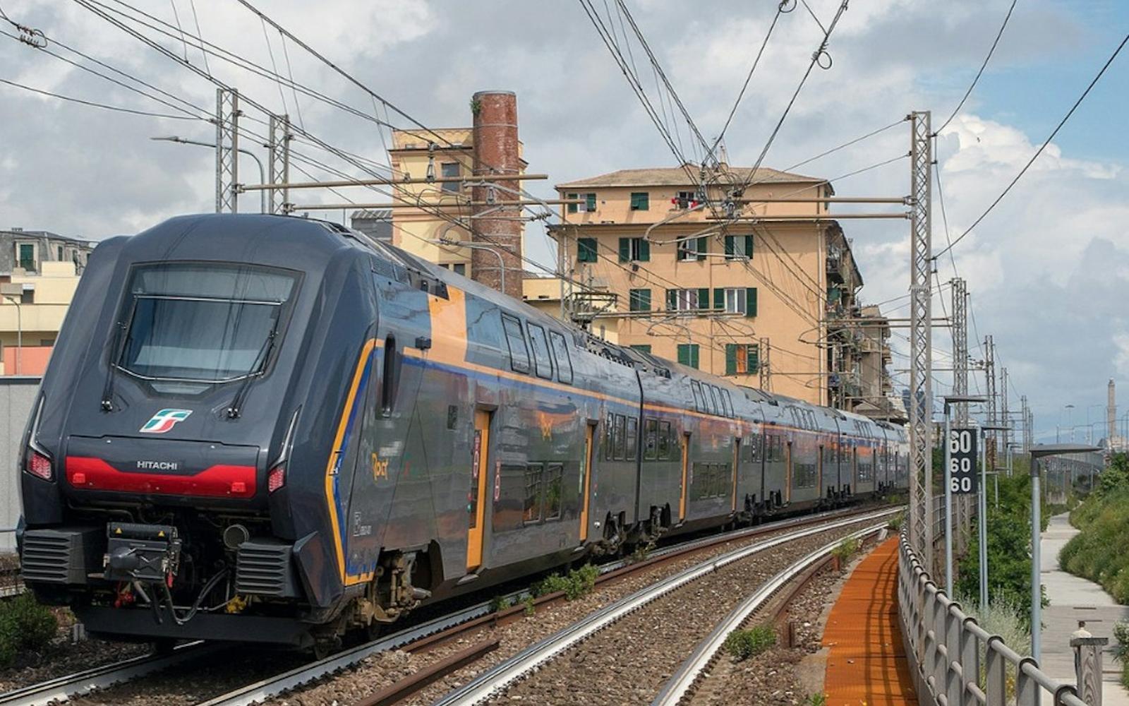 Lazise: Garda Link Bus + Train from Venice
