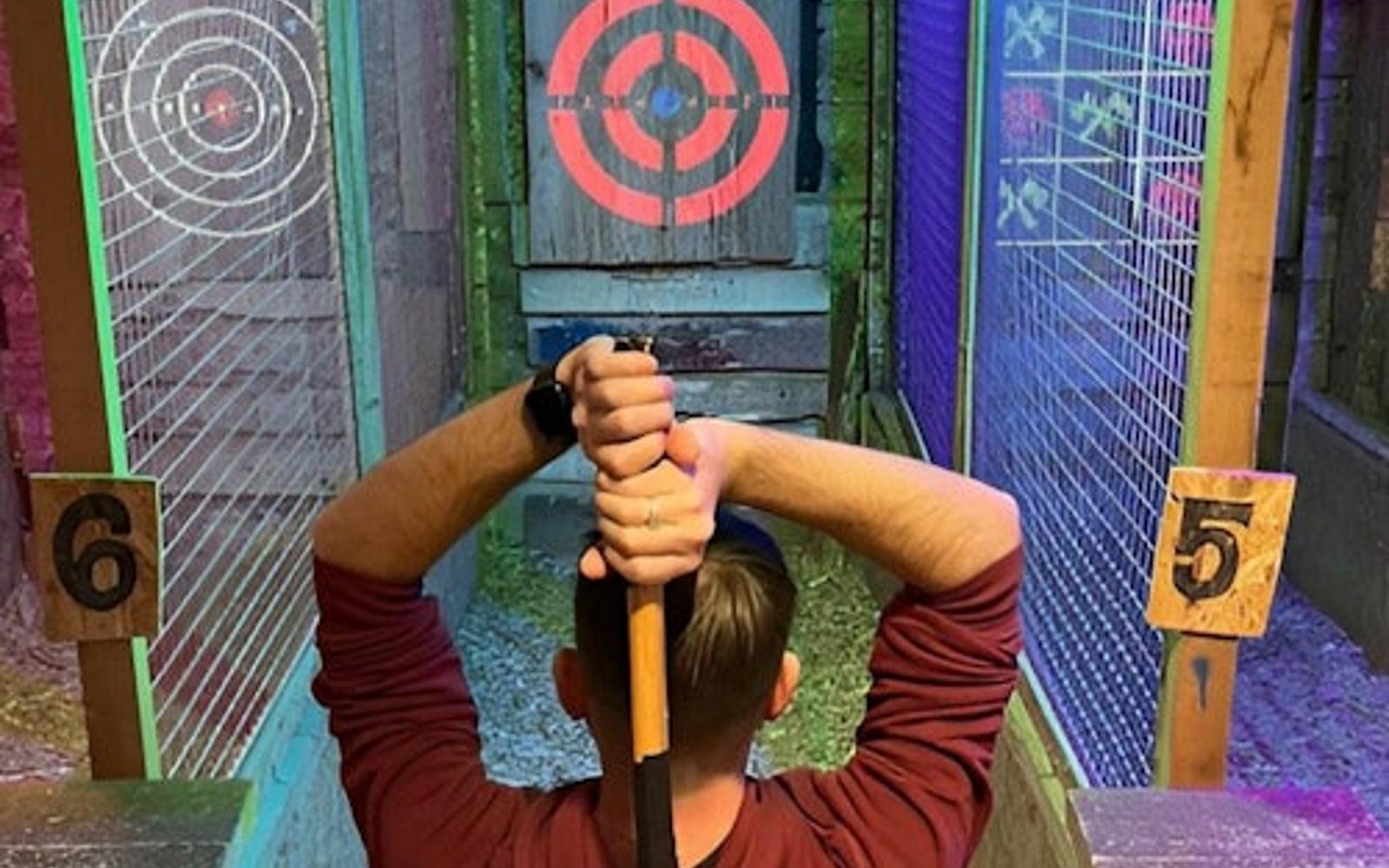 El Hachazo Madrid: Axe Throwing Session + 1 Drink