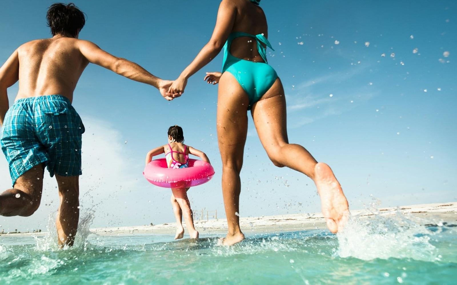 Clearwater Beach: Roundtrip Bus Transfer from Kissimmee tickets at Kissimmee Bus Transport, Orlando