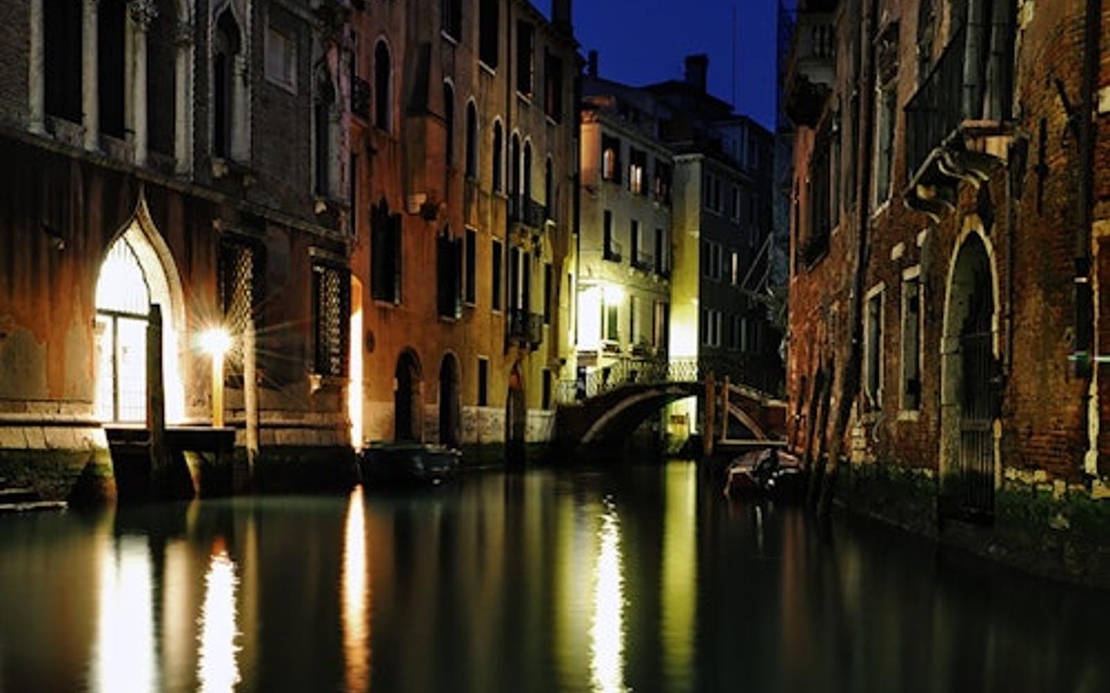 Venice: Ghost & Mysteries Walking Tour