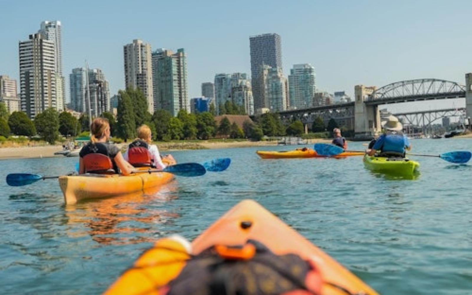 Vancouver: Visita Guiada de 3 Hores en Caiac + Cafè a la Platja