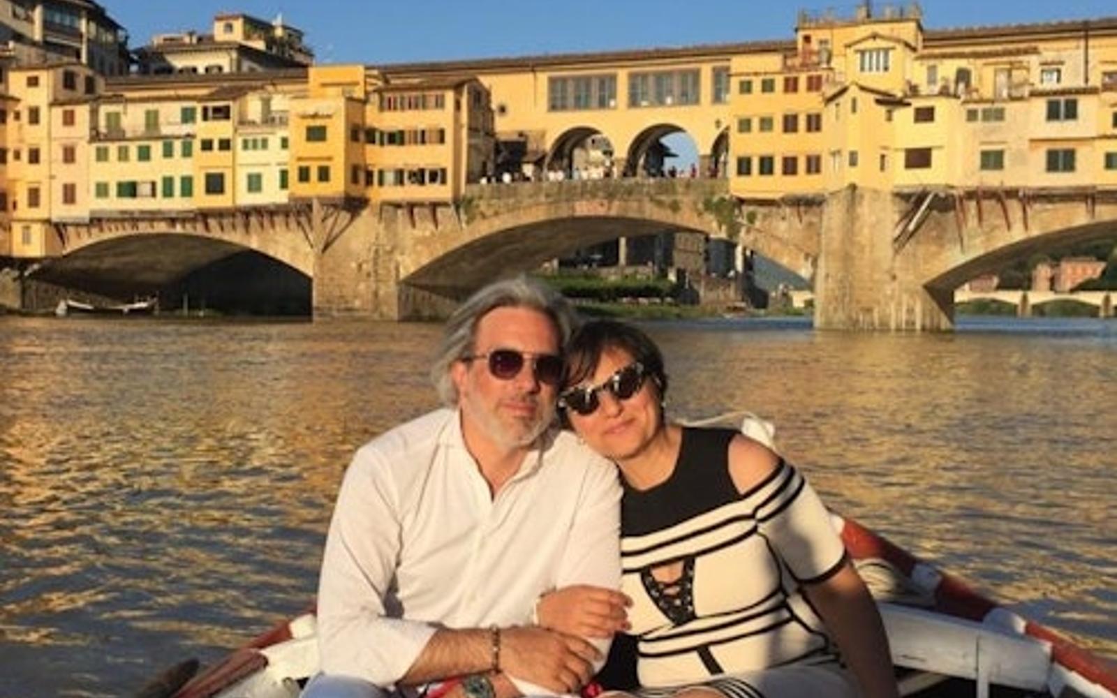Florence: Sunset Tour on Traditional Gondola