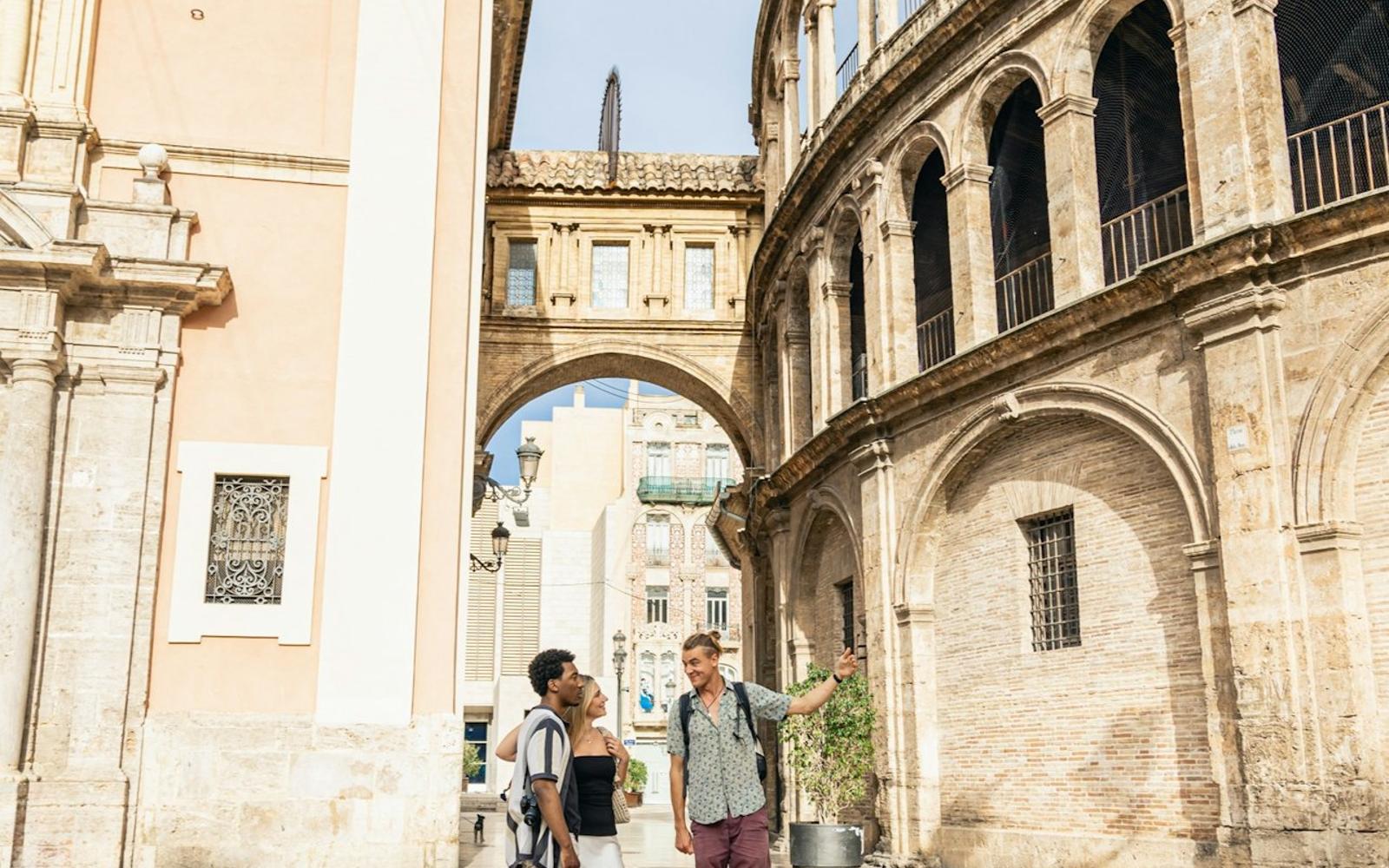 Valencia: Medieval Guided Walking Tour