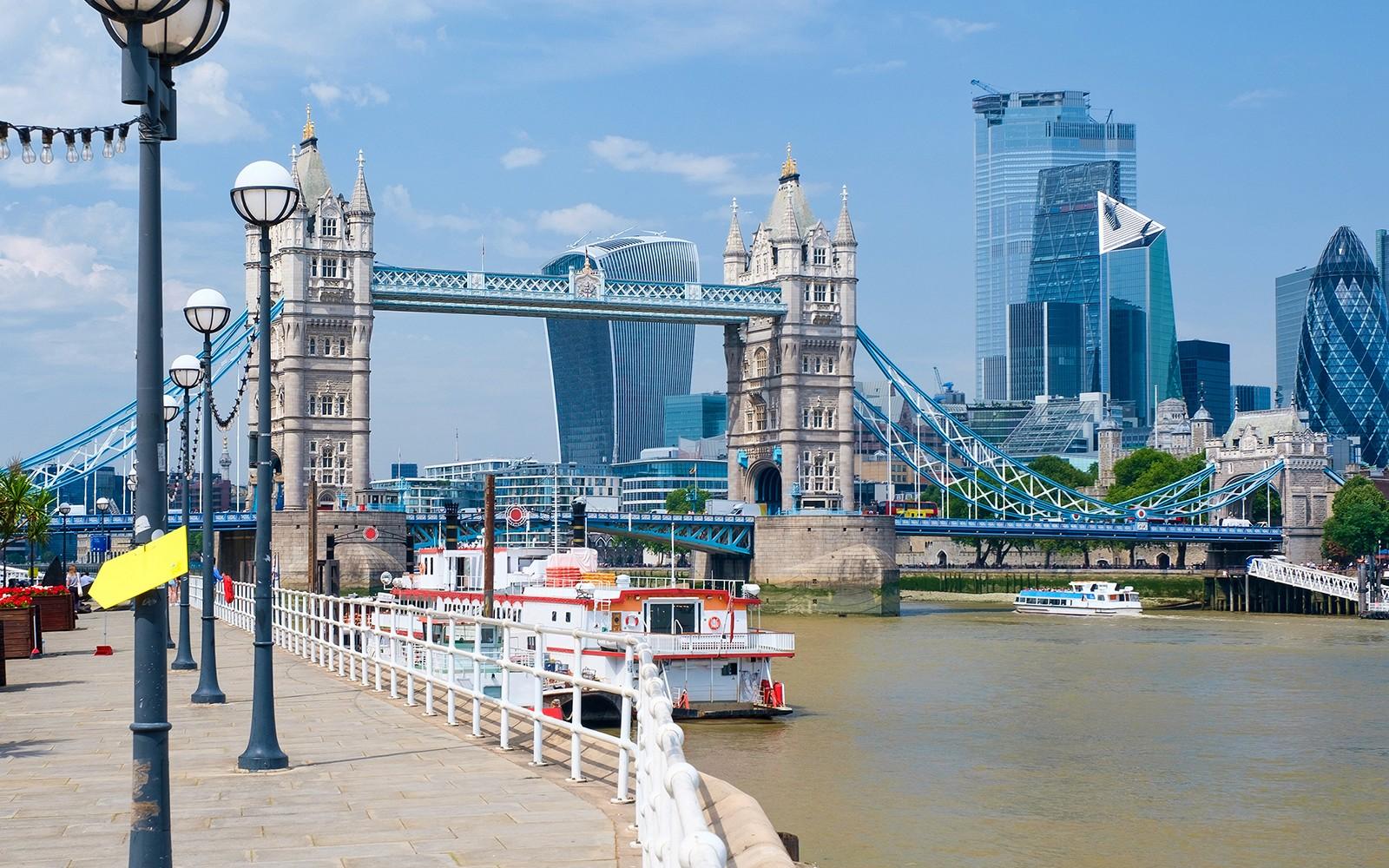 تور بازدید از پل برج و اتاق‌های موتور با کروز رودخانه تیمز tickets, London