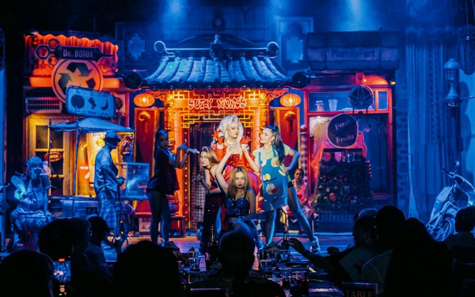 Junkyard Theatre Phuket: Entry Ticket + Drink