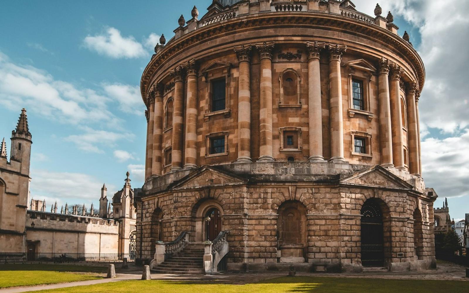 Oxford: On-Screen Guided Walking Tour tickets at Oxfordshire City Tours, Oxford