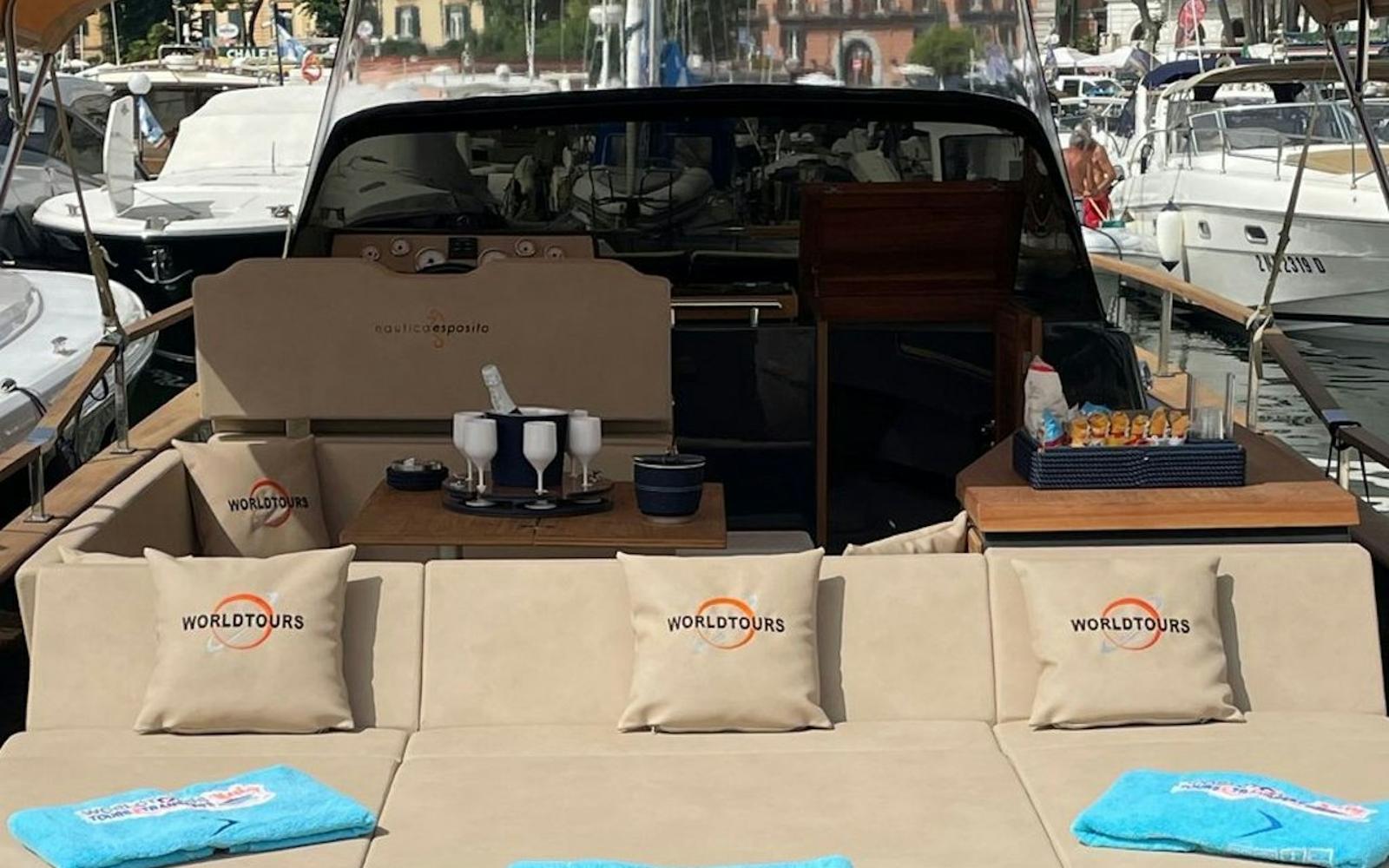 Naples: Sunset Cruise + Aperitif on Naples Gulf
