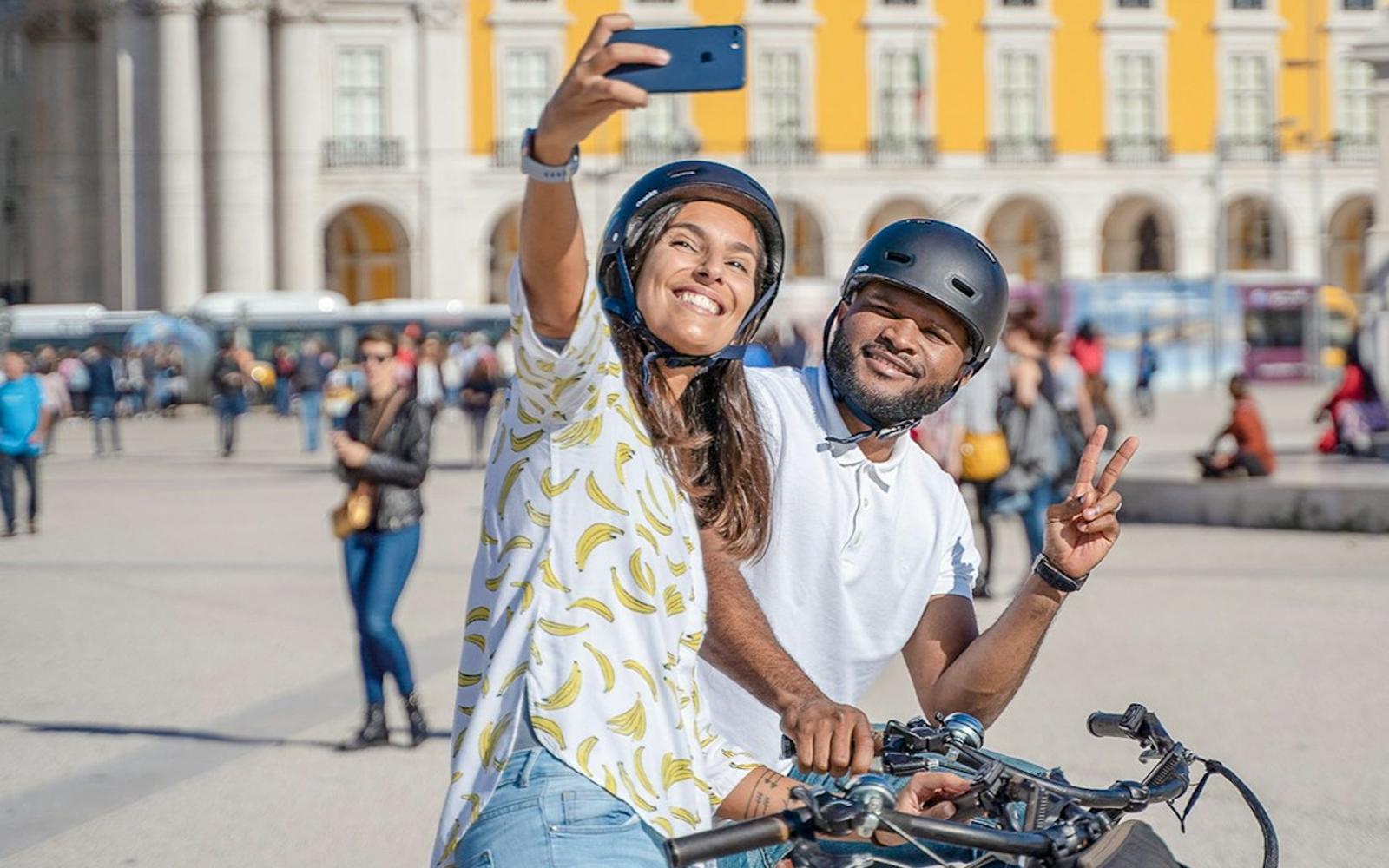 Lisbon: Guided E-Bike Tour