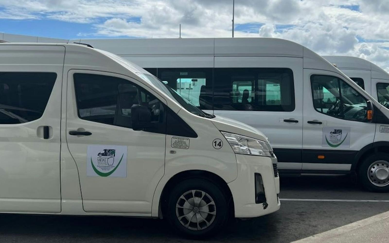 Cancun: One-Way or Round Trip Airport Transfer tickets at Cancún Airport Transfers, Cancun