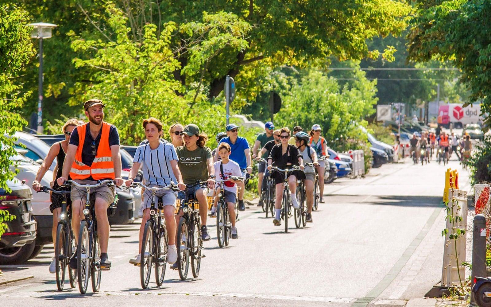 3.5-Hour Guided Bike Tour of Alternative Berlin