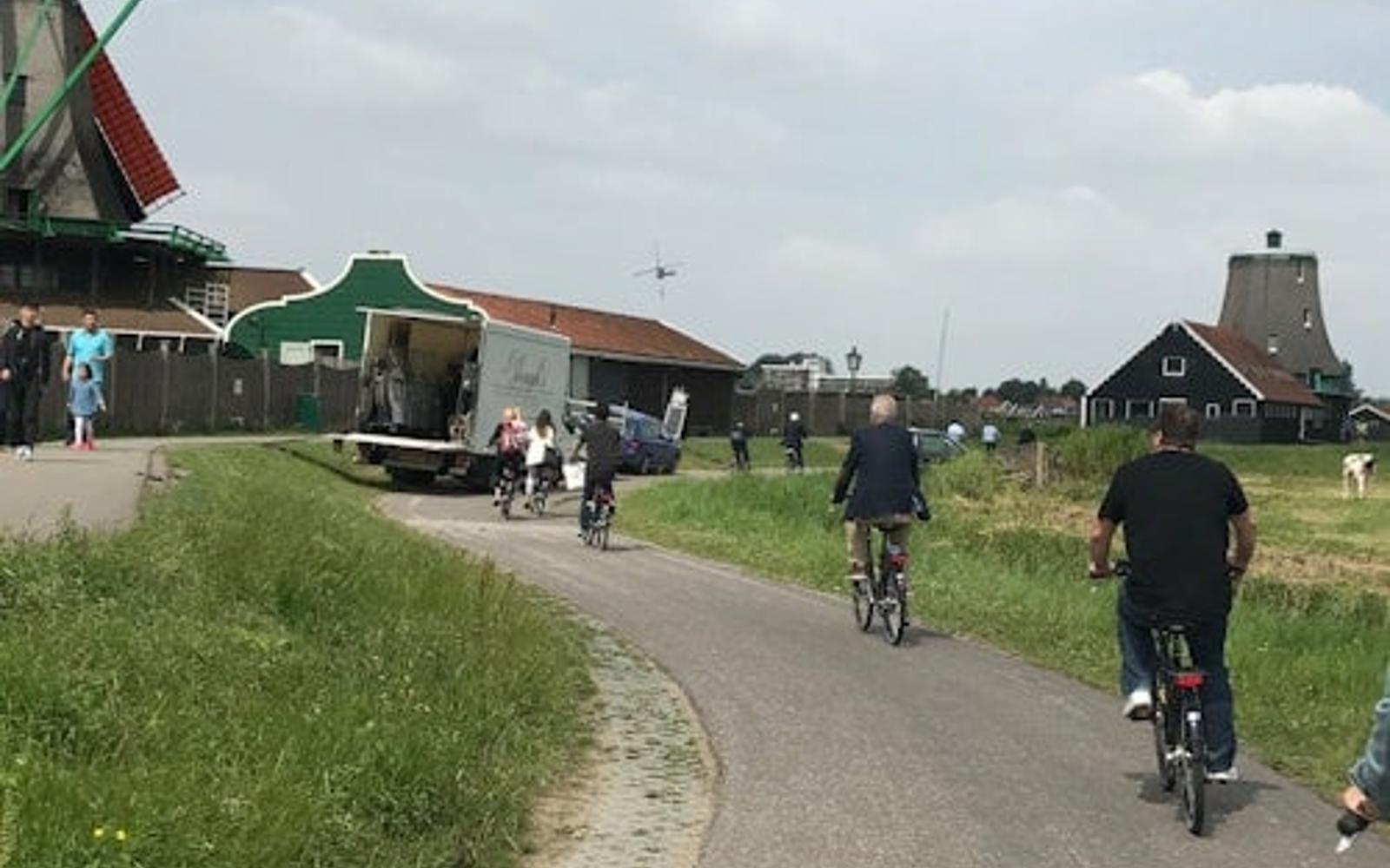 Zaanse Schans: Small-Group Guided Bike Tour tickets, Zaandam