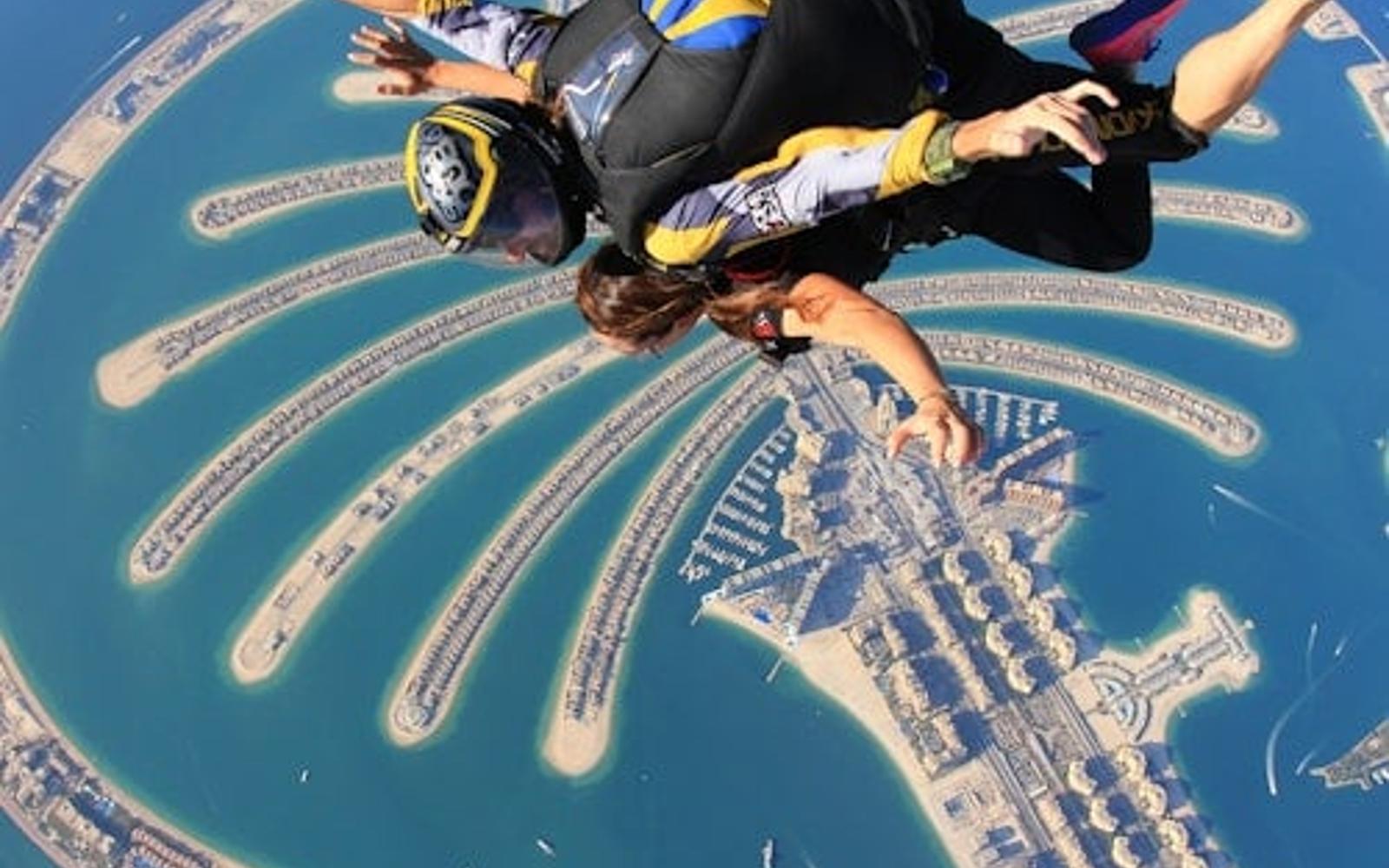 دبی: پرش از ارتفاع با چتر در فراز نخل + عکس و ویدیو tickets at Dubai Skydive, دبی