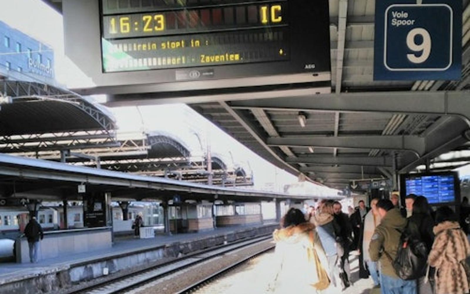 Vlak z letiště Zaventem do Bruselu