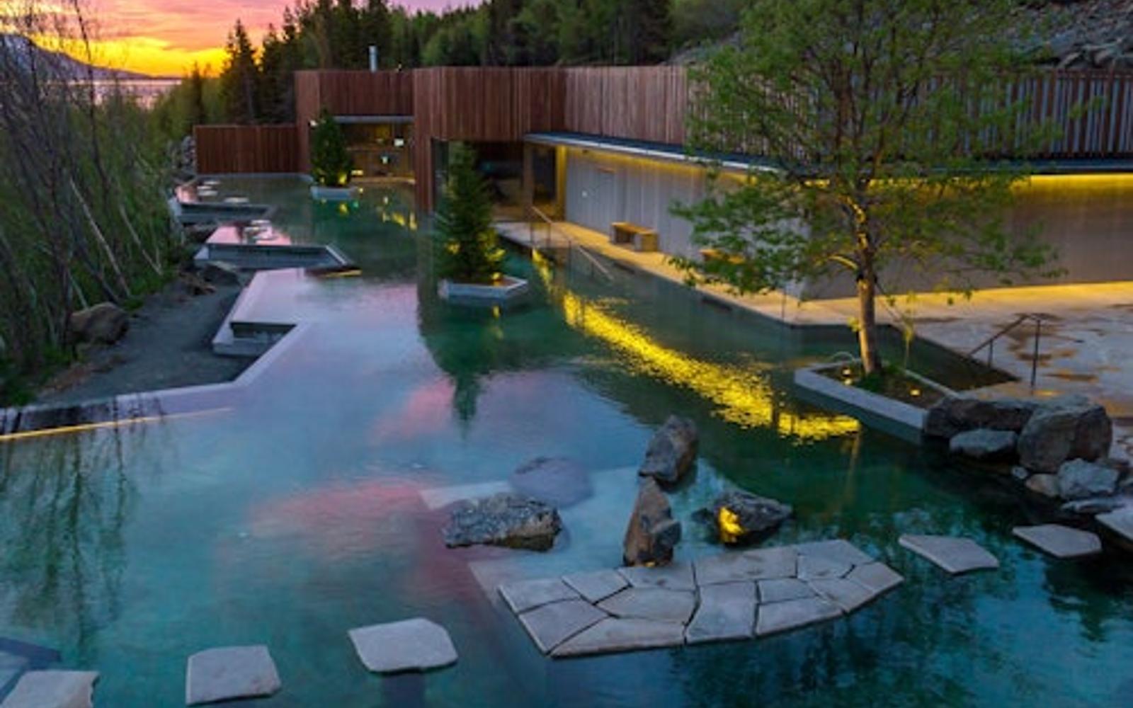 Forest Lagoon: Entry Ticket + Drink