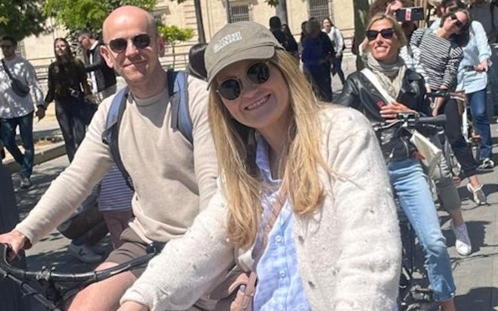 Seville: 2-Hour Guided E-Bike Tour