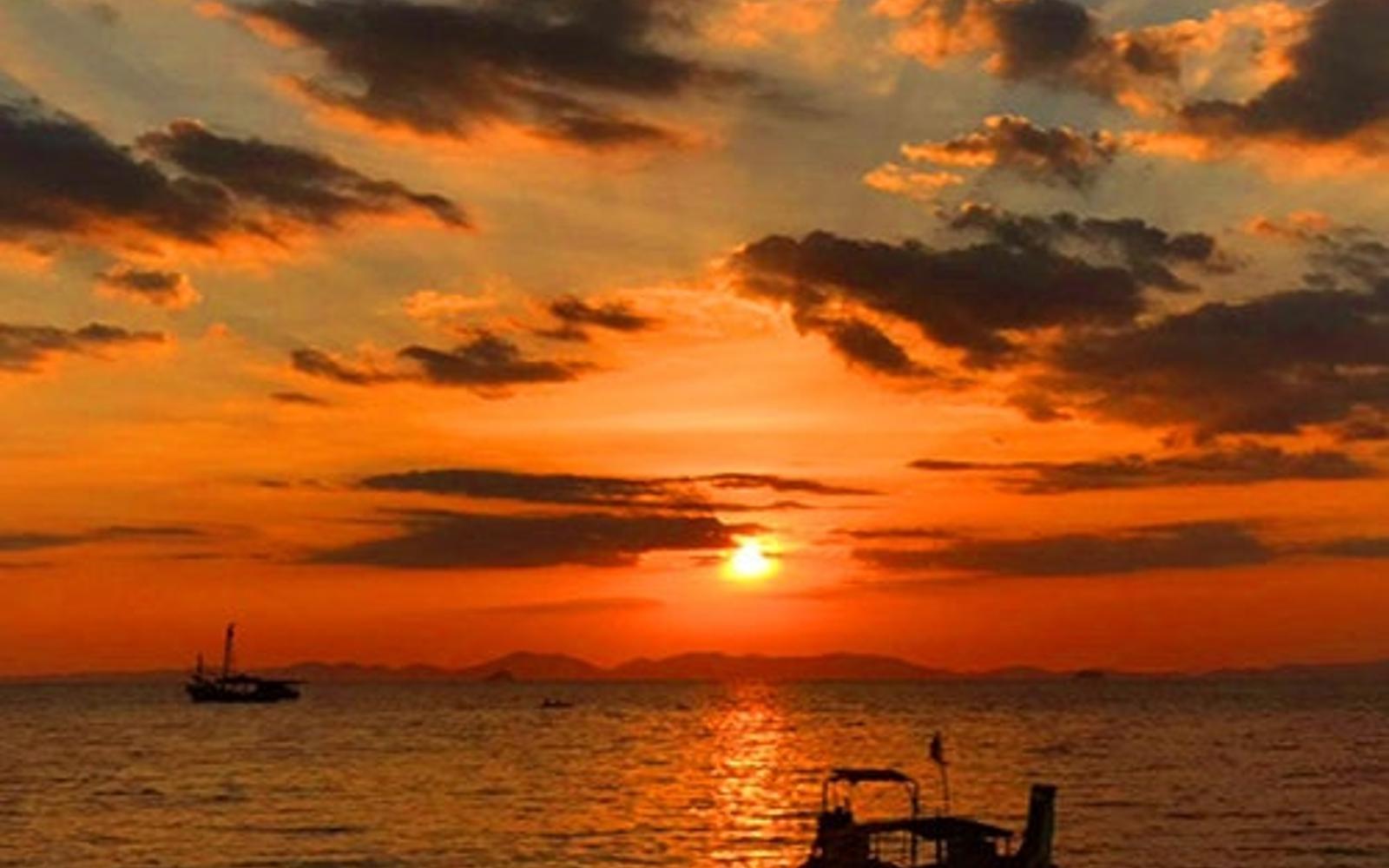 Krabi 4-Islands Sunset BBQ Tour with Bioluminescent Plankton by Longtail Boat tickets, Krabi