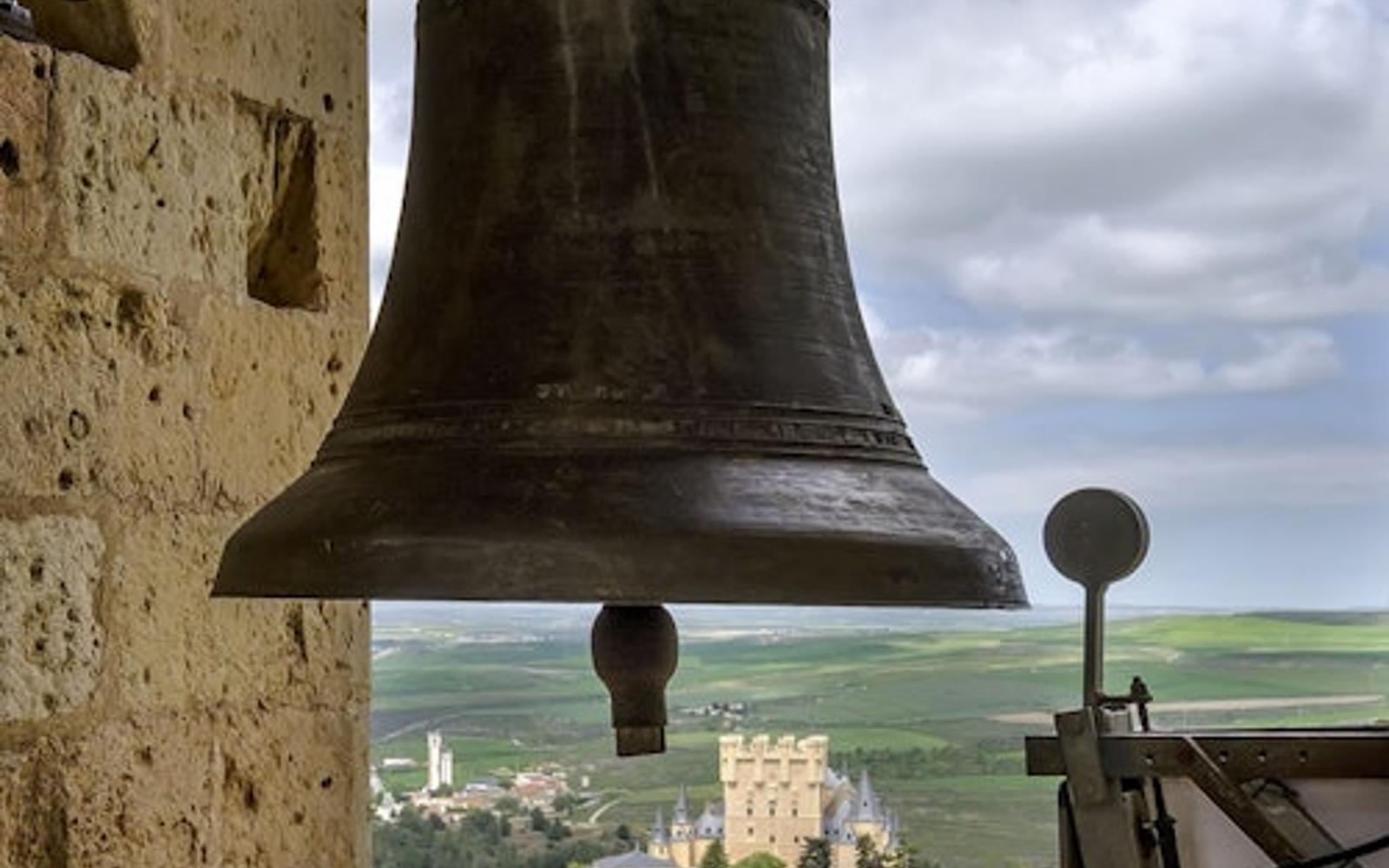 بازدید هدایت شده از برج ناقوس کلیسای جامع سگوویا
