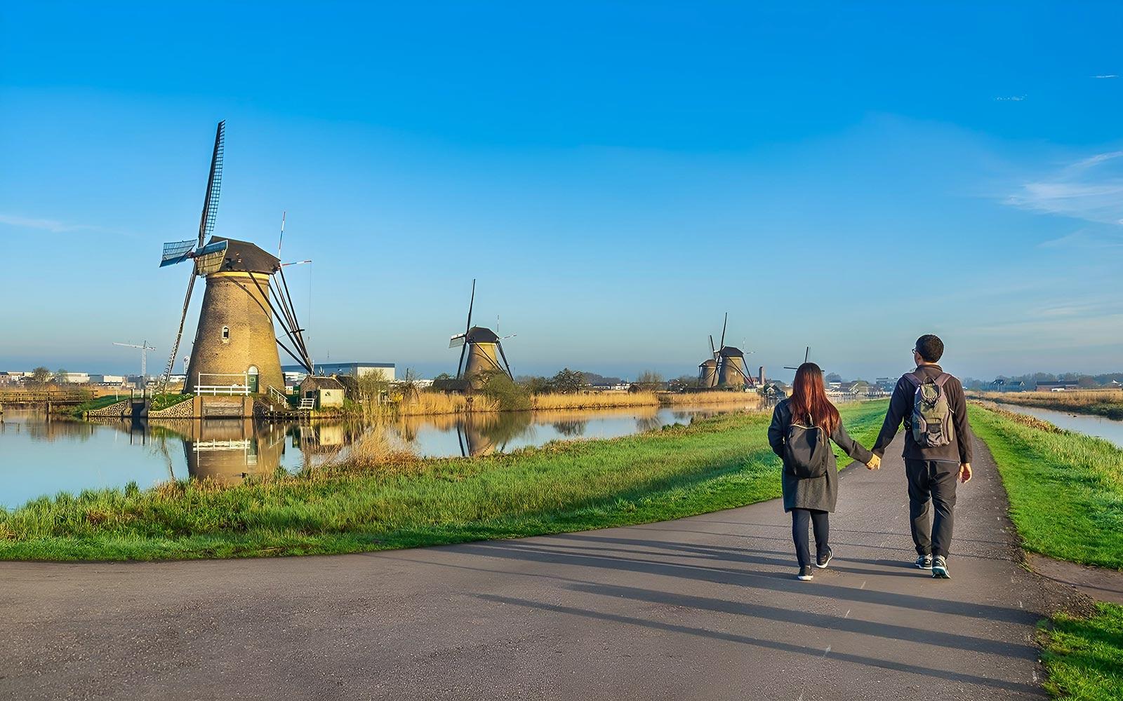 سفر یک روزه به زانس سخانس از آمستردام با ترانسفر رفت و برگشت tickets, Amsterdam