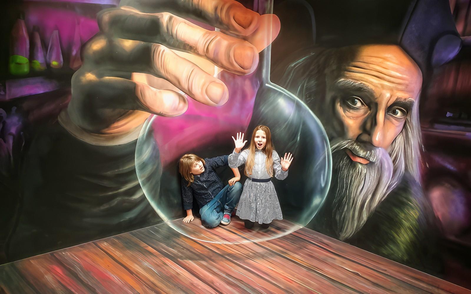 بلیط‌های ورود سریع به موزه خطای دید شگفت‌انگیز tickets at Museum of Fantastic Illusions, Praha