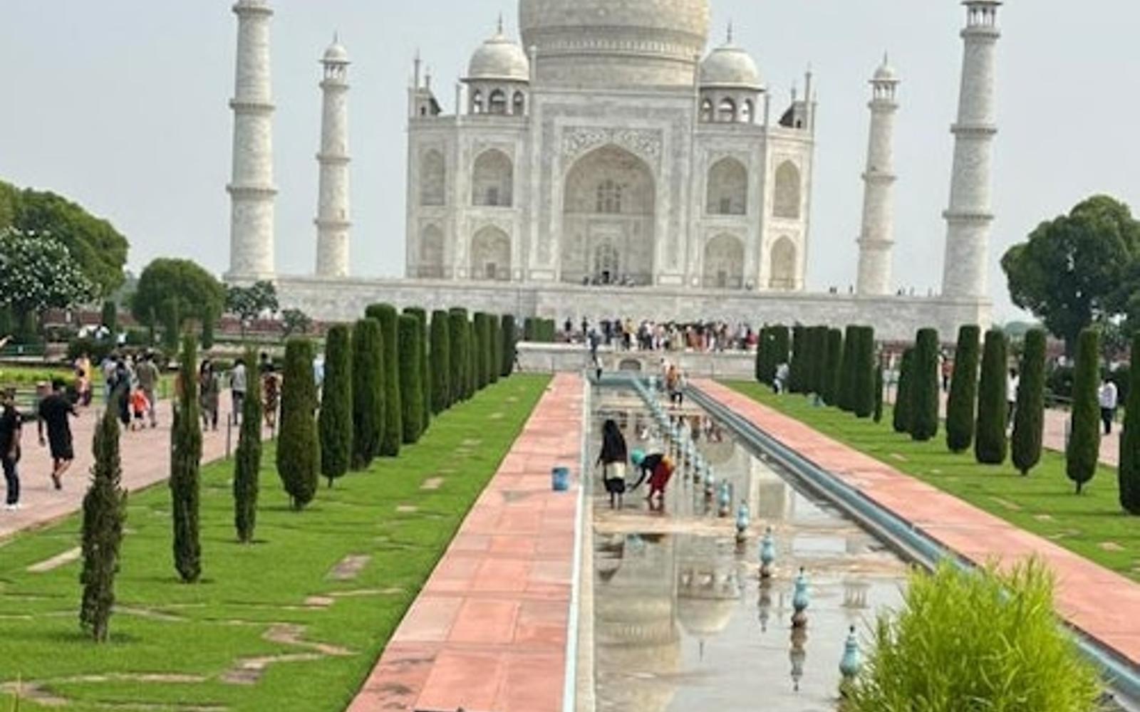 Agra: Guided Day Tour from Delhi