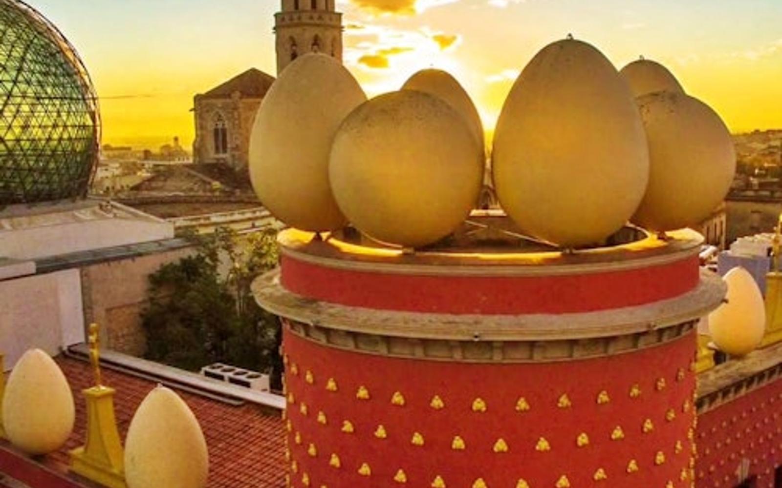 Dalí Museum, Figueres & Girona: Small Group Guided Day Trip from Barcelona tickets at Dalí Museum Day Trips from Barcelona, بارسلونا
