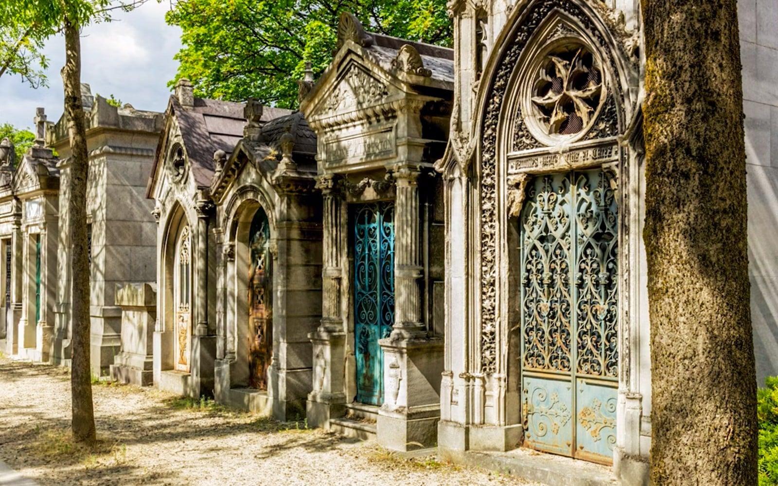 تور صوتی قبرستان پر لاشز: بازدید از آرامگاه‌های معروف tickets at Cimetière du Père-Lachaise, پاریس